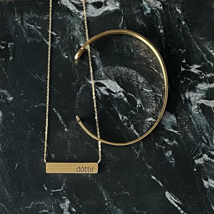 Dóttir hálsmen - gyllt